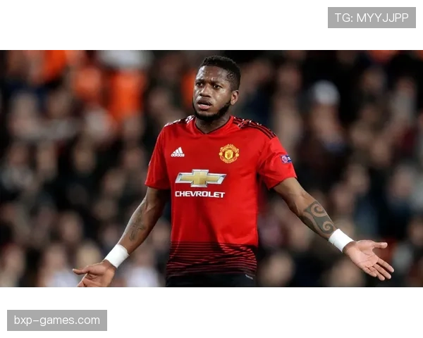 弗洛英超赛季表现抢眼，争议与期待交织