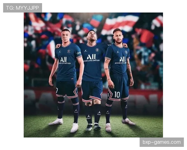 梅西在巴黎圣日耳曼持续闪耀，经典瞬间再掀球迷热议